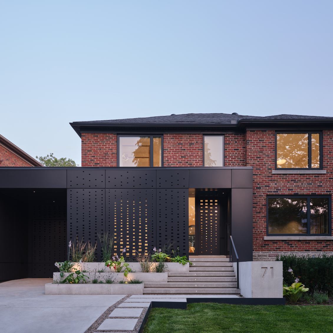House 71 - 1130x1130px